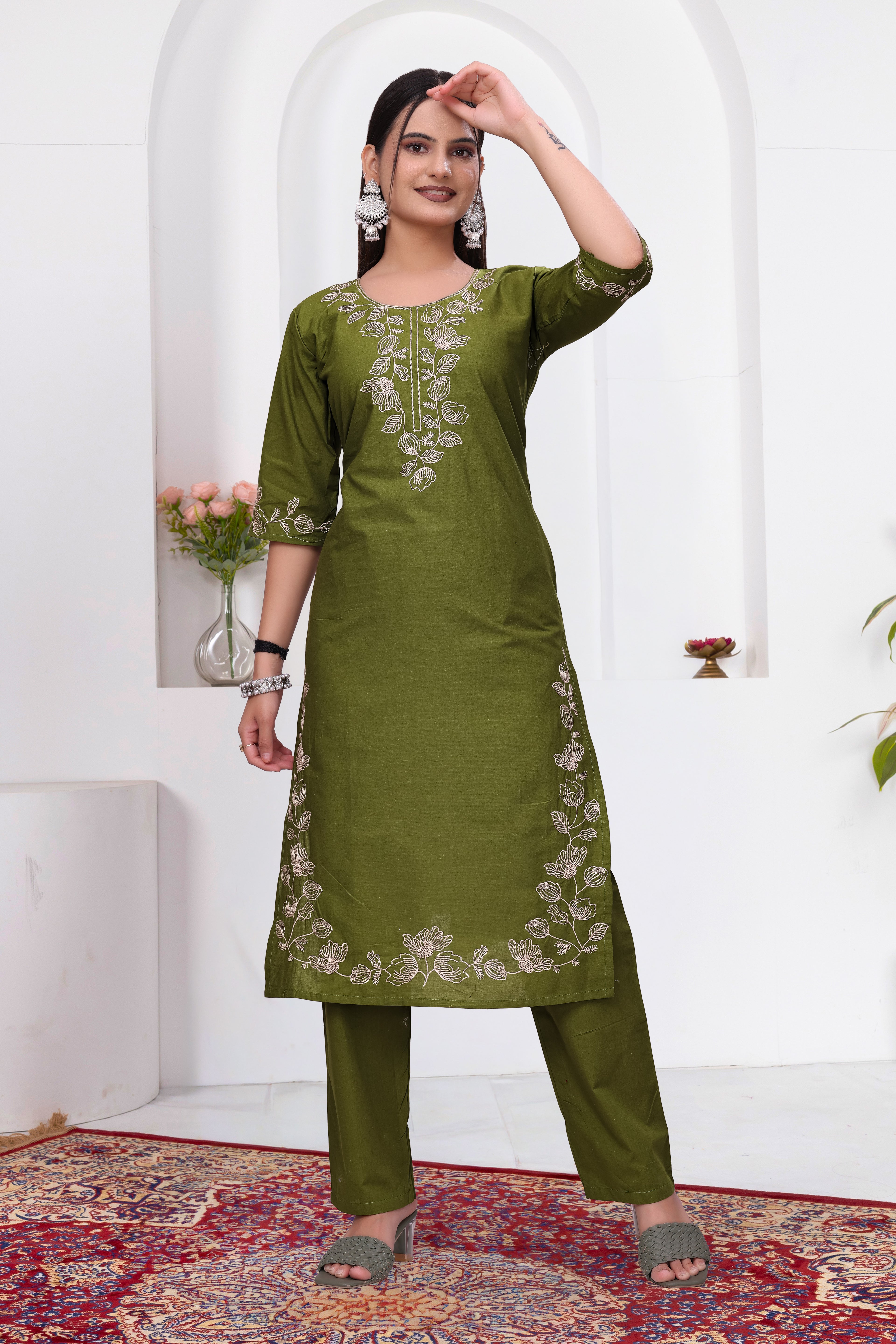 Elegant Mehendi Green Silk Salwar Suit Set with Floral Embroidery For Women