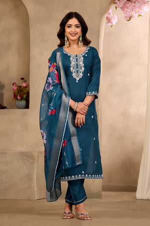 Blue-Leaning Peacock